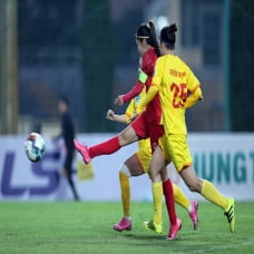 Huỳnh Như ghi siêu phẩm, TP.HCM tạm dẫn đầu giải bóng đá nữ VĐQG