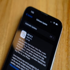 Apple chính thức phát hành iOS 15.2