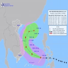 Bão Rai gió giật cấp 17 chính thức vào Biển Đông, hướng thẳng miền Trung