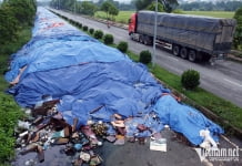 Kỳ lạ Hòa Bình: Vạn tấn rác đổ tạm từ rừng sâu đến con đường triệu USD