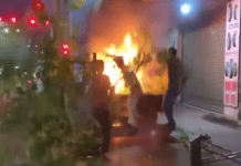 Người đàn ông châm lửa, đốt cháy 4 xe máy khi bị kiểm tra nồng độ cồn